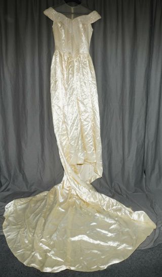 Vintage satin gown wedding dress heavy glossy slippery silky train 32 bust 2