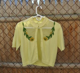 Vintage 50s 60s Orlon Acrylic Soft Yellow Cardigan Sweater Embroidered Flowers S