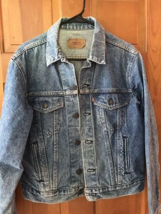 Vintage Levis Denim Blue Jean Jacket Size 42r Trucker Style 70506 - 0214