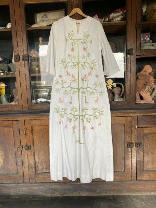 Vintage Women’s 60s 70s Mexican Embroidery Peasant Maxi Hippie Boho Dress Animal