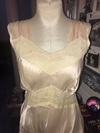 Vintage Nightgown 1930s Liquid Satin Bias Cut Peach Gown Lace Sz M - L