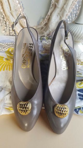 Vintage Taupe Ferragamo Slingback Pumps.  Size 6b.  Never Worn/in Box.