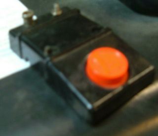 Lionel Train No.  90 Push Button Controller / Control Switch
