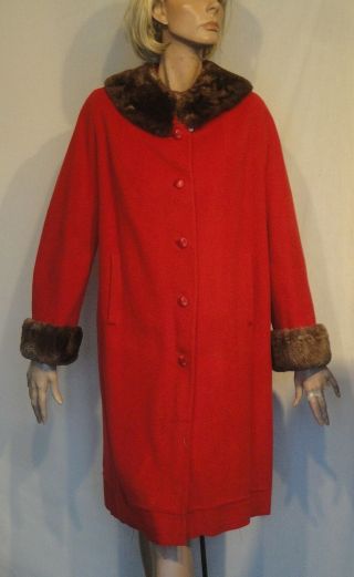 Vintage 60s Red Wool Coat Beaver Fur Collar & Cuffs Peck & Peck B44