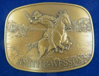 Vintage 1975 Smith & Wesson Belt Buckle Brass Hostile Horse & Rider 600 Nib