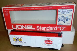 Lionel Standard O Trains.  " Shaefer Beer Reefer 9825 " W/ Box