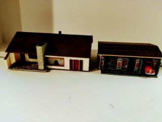 N Scale,  Klei We House & Vollmer 3 Car Garage With Old Car
