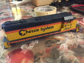 HO Athearn 3547 Gp - 35 Chessie System B&O Locomotive Shell 2