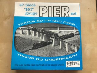 Atlas Train 47 - Piece Ho Gauge Pier Set