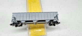 Atlas N Scale 3 Bay Hopper Undecorated