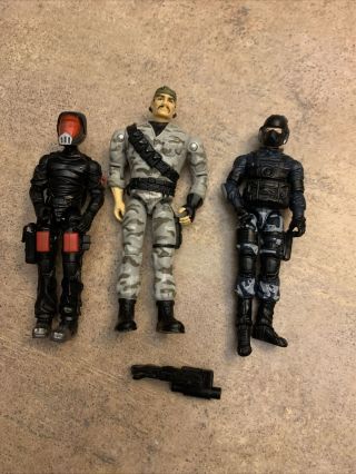 1994 G.  I.  Joe Series Action Figure And 2 Other Action Figures And A Gun