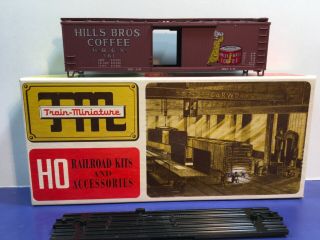 Ho Scale Box Car " Hills Bros Coffee” Hbcx 161 Freight Train Kit Form