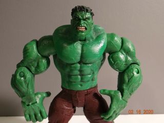 Marvel 2003 Toy Biz: The Hulk: The Movie: Throwing Hulk 6.  75 " Tall