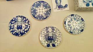 Kaws Holiday Taipei Ceramic Plate Set Of 4 Originalfake