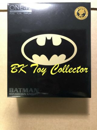 Mezco Toyz One:12 Collective Batman Sovereign Knight Figure Onyx Edition