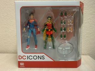Dc Icons 26 Sons In The Name Of The Father Damian Johnathan