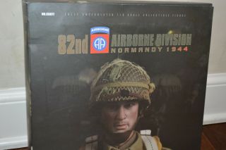 Soldier Story Wwii 1:6 Scale 82nd Airborne W/working Parachute Normany 1944,  Nib