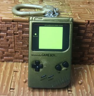 Game Boy - Gold - Chase - Nintendo Classic Consoles Backpack Buddies Blind Bag