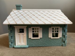 Plasticville Hp - 9 O Cape Cod House Turquoise Wall W/white Roof Train Rr Bachmann