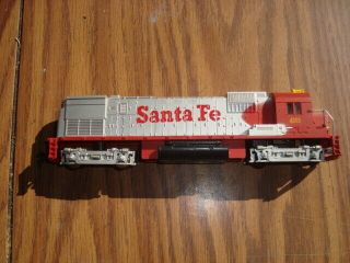Mantua/tyco Ho Scale Santa Fe 4301 Diesel Train Engine - Model Train