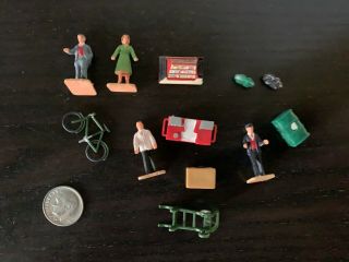 Dinky Toys 054 Railway Station Personnel Complete - Rare