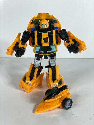 Transformers Classics Reveal The Shield Deluxe Class Bumblebee (2010 Hasbro)