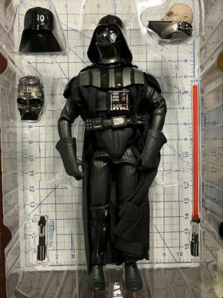Sideshow Collectibles Star Wars Darth Vader Deluxe 1:6