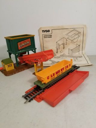 Tyco Ho Scale Operating Clementine Gold Mine & Dump Car Set - Parts/restoration