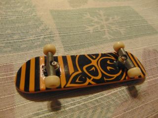 Tech Deck Fingerboards 96mm - Pig Skateboards - Black And Orange