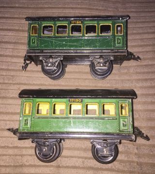 2 X Vintage O Gauge Marklin Passenger Car Coach Wagons 17190