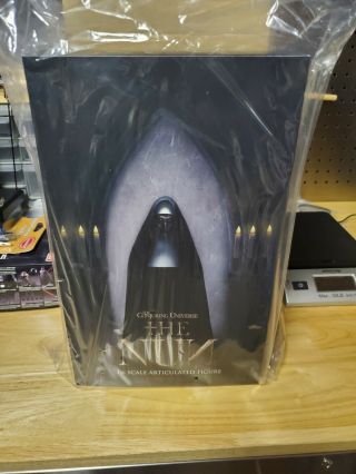 Qmx Master Series The Nun With 2 Heads 1/6 Action Figure