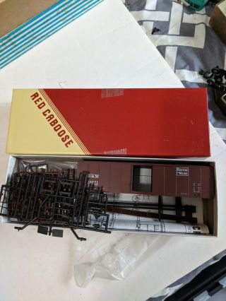 Ho Scale - Red Caboose - 40 