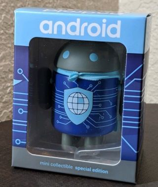 Android Mini Collectible Figure Figurine Google Special - " Security & Privacy "