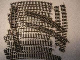15 Assorted Curved Atlas N Scale Track,