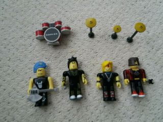 Roblox Character Figure Set Rock Band Including Accessories (drums,  Guitar Etc)