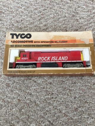 Tyco 4301 Rock Island Ho Scale Train Engine