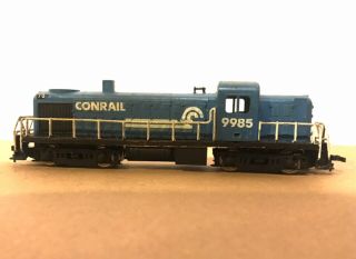 Model Power Ho Scale Alco Rs - 2 Conrail Diesel Locomotive 9985 Powered