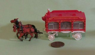 Ho Scale Red Hagenbeck Wallace Cage Wagon & Horses For Model Circus Train Layout