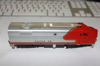 Ho Railroad Engine Santa Fe