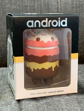 Android Mini Collectible Figure - Google Edition Ge - " Anniversary Cake "
