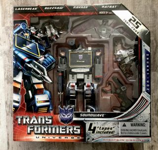 Hasbro Transformers Universe 2009 Sdcc 25th Anniversary Soundwave With Cassettes