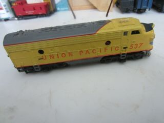 H O Trains: Non Running - - Union Pacific F7 A Unit - - Needs Couplers & One Horn