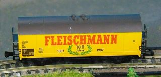 Fleischmann ???? Fleischmann 100 Year Refrigerated Wagon N Gauge (8)