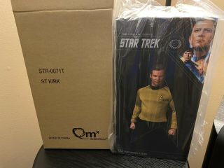 Qmx Star Trek Tos Captain Kirk 2.  0 Collectible Figure 1/6 12 "