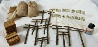Lionel Train Track Decorations Power Pole Coal Signs Wooden Ties Smoke Pellets