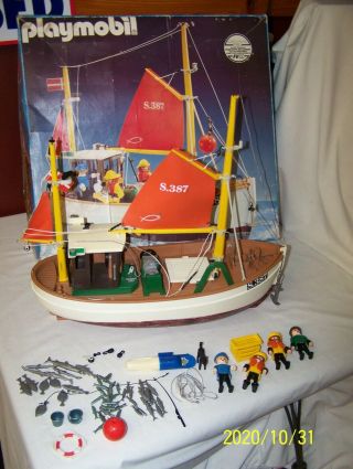 Vintage Playmobil 3551 Fishing Boat Susanne S.  387 Near Complete W/ Motor