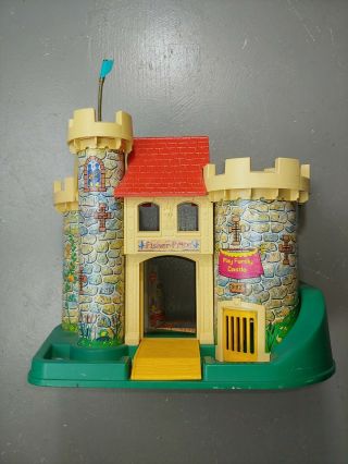 Vtg 1974 Fisher Price Family Castle Little People Play Playset 993 Vintage Toy