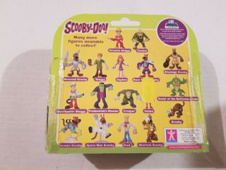 Scooby Doo Scooba Scooby & Beast of Bottomless Lake Figures 2