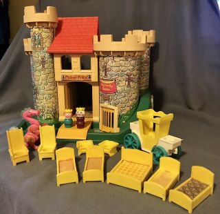 Vintage Fisher Price Little People Castle 993 With Some Accessories
