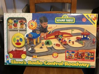 Elmo’s Radio Controlled Roadway Fisher Price Mattel 1999 Never Removed From Box
